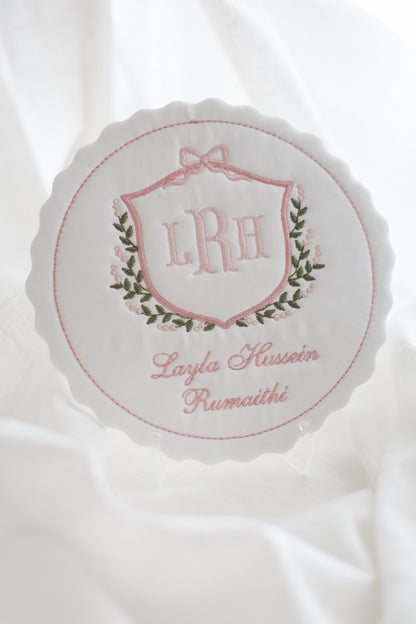 Monogram Crest | Heirloom Name Announcement